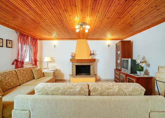 Nicole Theologos (Thasos)